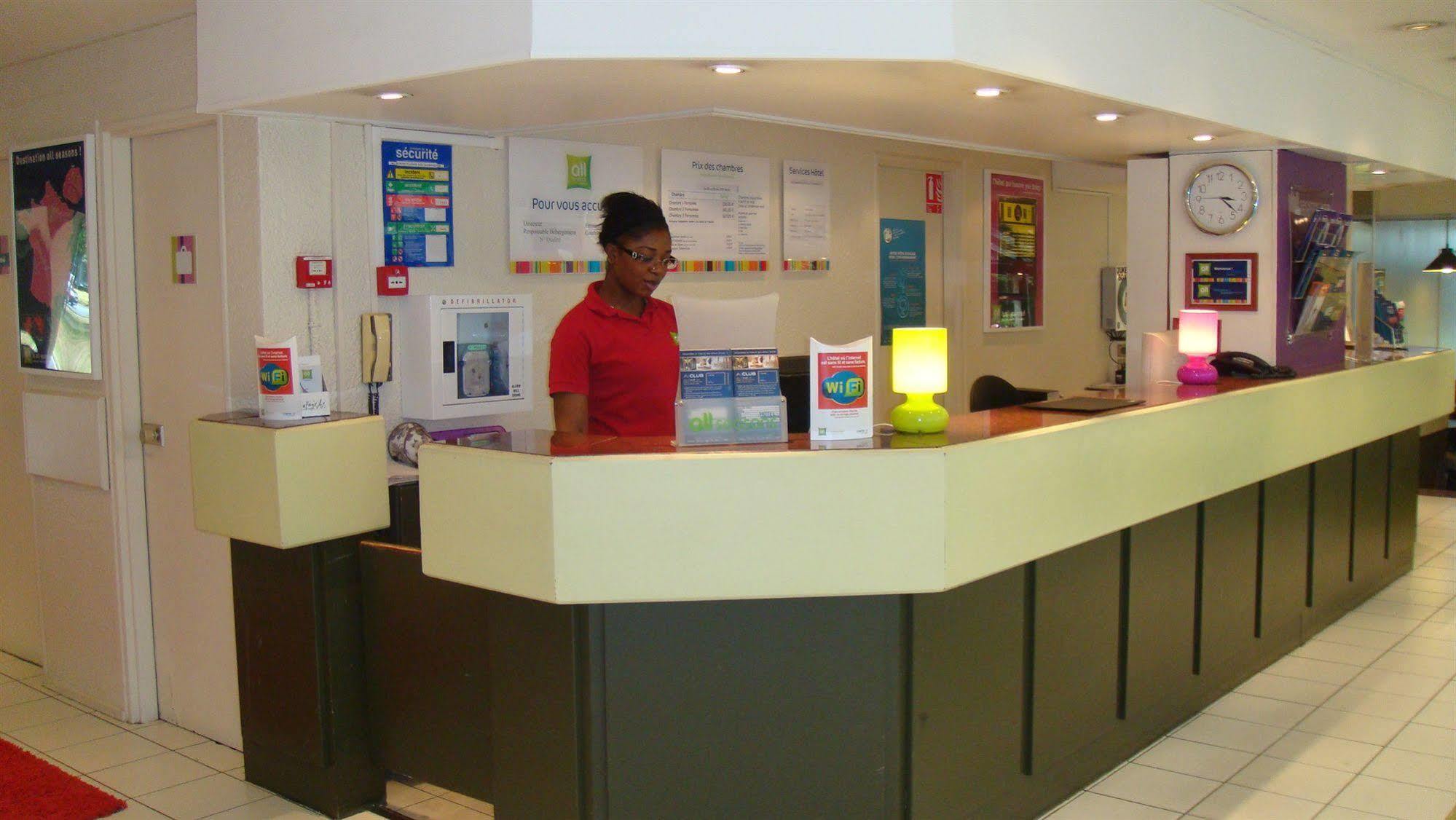 Ibis Styles Parc Des Expositions De Villepinte Roissy-en-France Exterior foto